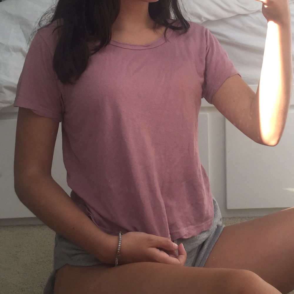 Brandy melville t-shirt